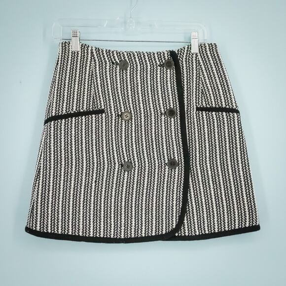 Derek Lam 10 Crosby Size 6 Black White Knit Stripe Wrap Button Knit Mini Skirt - Picture 1 of 7